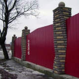 Jak rozmístit cihlové plotové sloupky vlastníma rukama?